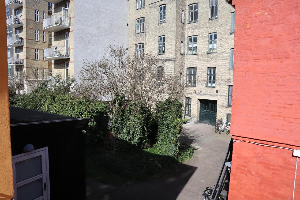 Charming Red Courtyard Apartment Kopenhagen Exterior foto